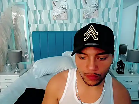 sebastian_cruz_'s cam snapshot