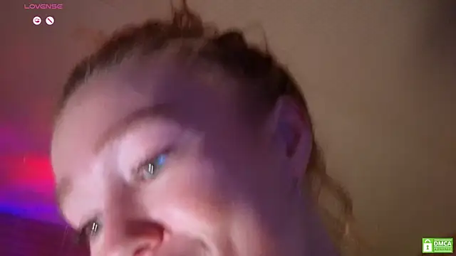 emiliyafox_'s cam snapshot