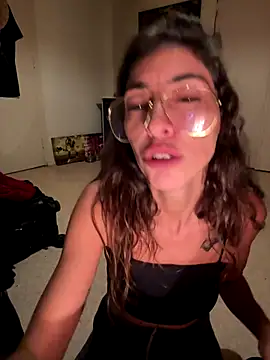 Amani_thewolf's cam snapshot