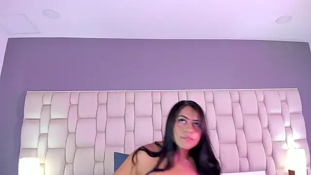 Mia_cm's cam snapshot