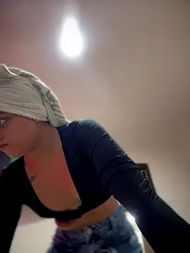 Megan_browns1's cam snapshot