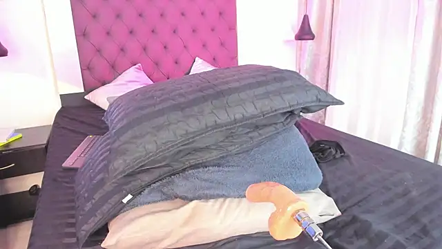 Soyamelia_99's cam snapshot