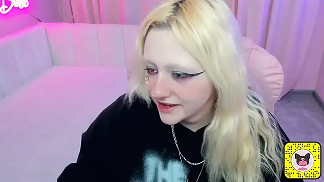 JuliaSharkk's cam snapshot