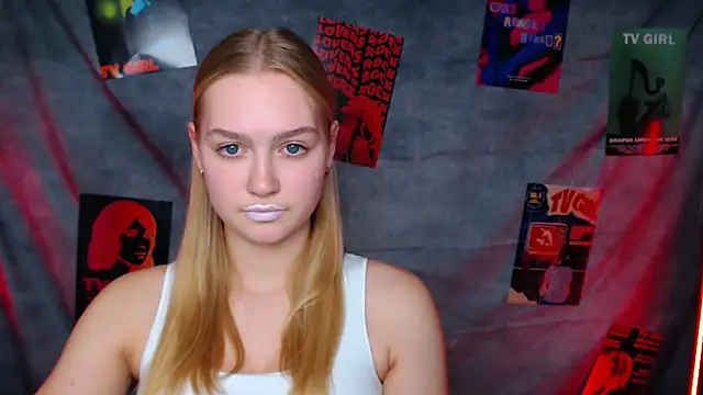 MademoiselleCl's cam snapshot