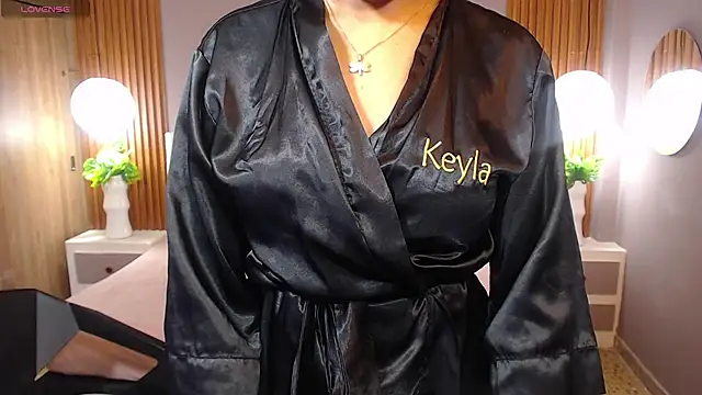 TianaSky's cam snapshot