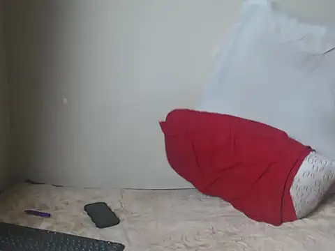 BadGirlMona's cam snapshot