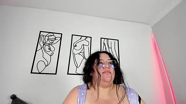 RubyPirsso18's cam snapshot