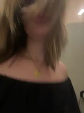 Zyrella's cam snapshot