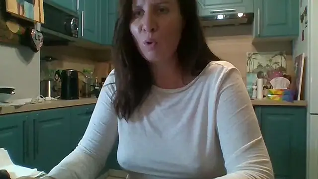 ALICAINWONDERLAND's cam snapshot