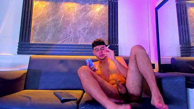 liam_genner_ live sex cam