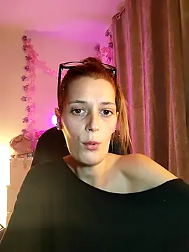 Mila_Luciphya's cam snapshot