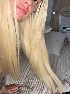 Irish_BarbieMilfx's cam snapshot