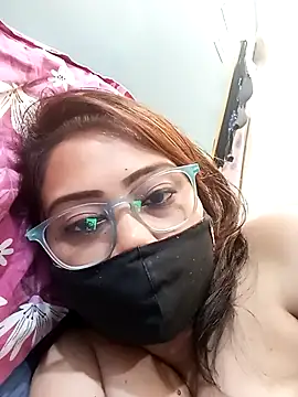 Cute-mona's cam snapshot