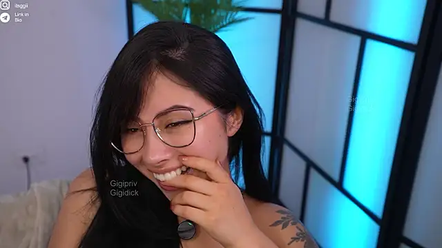 Gigi_ohlala live sex cam