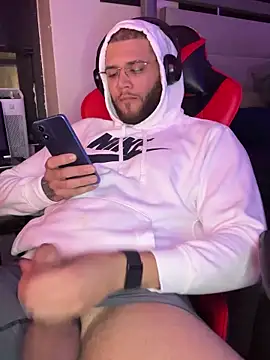 Joker19196's cam snapshot