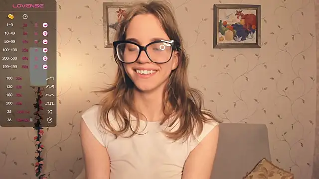 JoanBaggott's cam snapshot