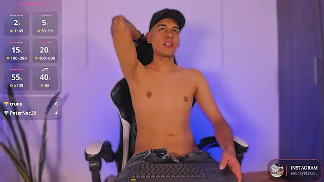 Nickyblazze_'s cam snapshot