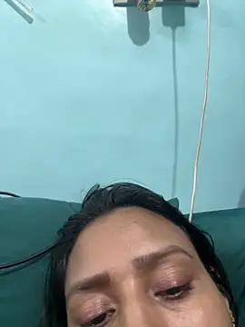 heenashai's cam snapshot