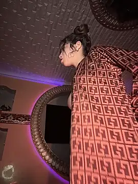 Queentaraf999's cam snapshot