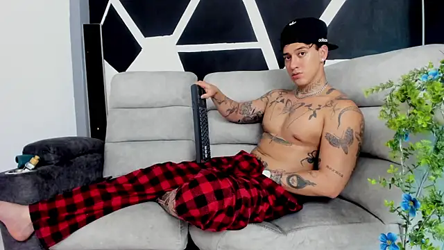 JUSTIN_FULLER1 live sex cam