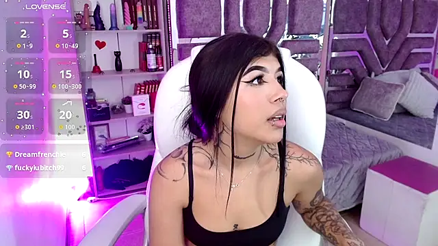 AliceWalker_11 live sex cam