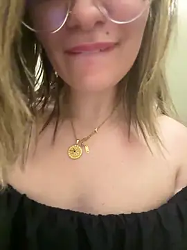 Zyrella's cam snapshot