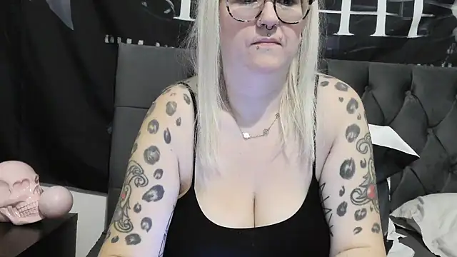 Sizzling_Indie36's cam snapshot