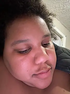 chocolate_bella's cam snapshot