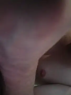 Tom4Womans's cam snapshot