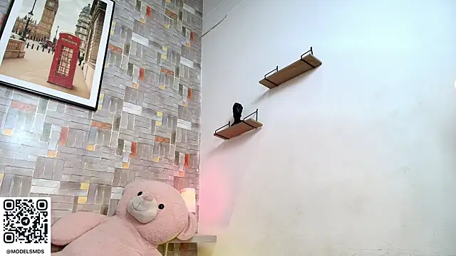 aaron_antonella_mds live sex cam