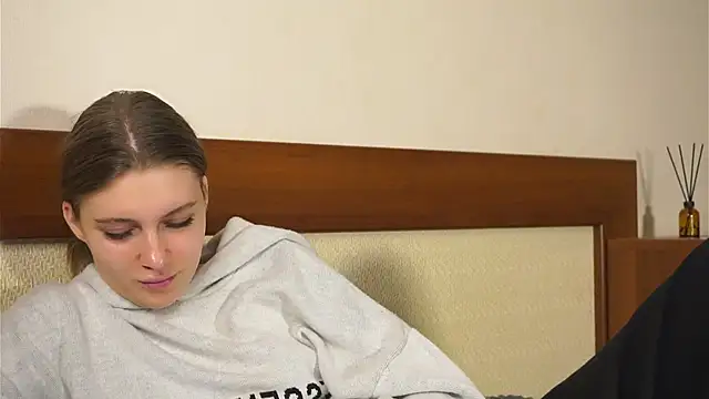 RoslynArcuo's cam snapshot