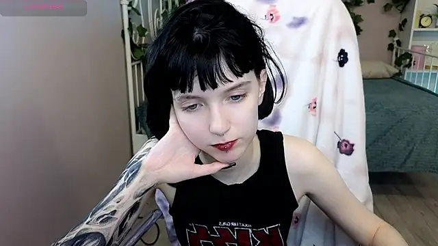 HazelTompson's cam snapshot