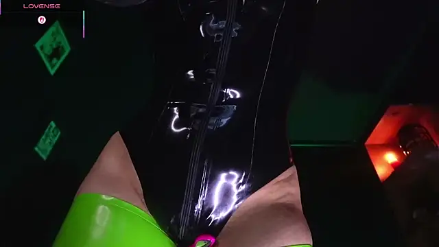 YourMissAlice's cam snapshot