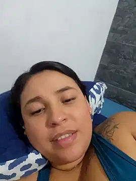 LizzRouse's cam snapshot