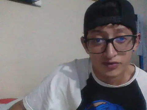 Sexy_tom_'s cam snapshot