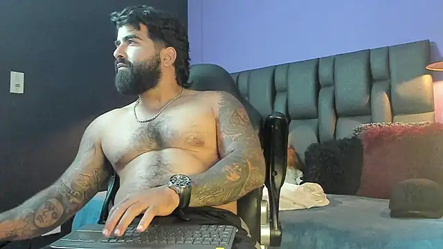 Lyon_vach live sex cam