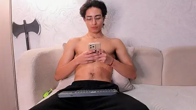 JoshRashfordd's cam snapshot