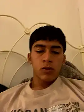 BadboyXXXMZ's cam snapshot