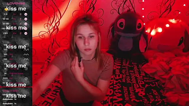 RoyAngela's cam snapshot