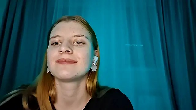 LynteriLain's cam snapshot