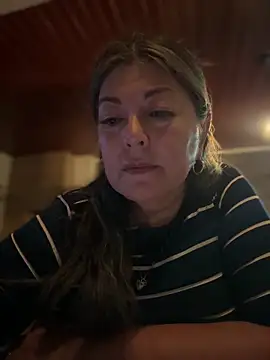 emma_tour's cam snapshot