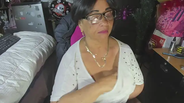 Mrs_mommy_'s cam snapshot