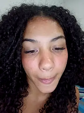 CurlyBitch's cam snapshot