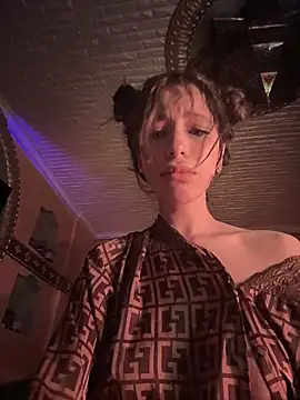 Queentaraf999's cam snapshot