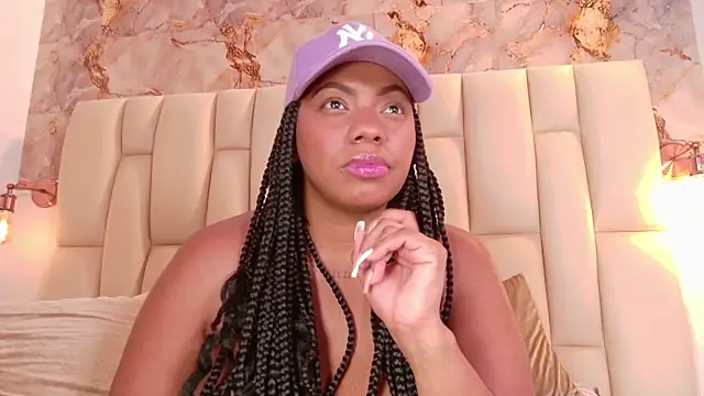 lia_mariana's cam snapshot