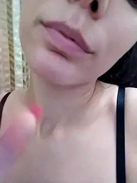 baby_sweet_girl_'s cam snapshot