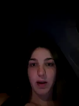 DoriDeluxe66 live sex cam