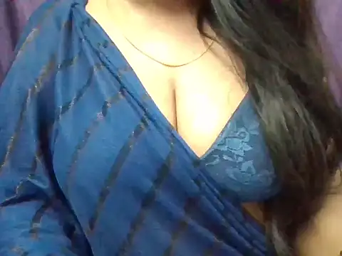 roopshikha's cam snapshot