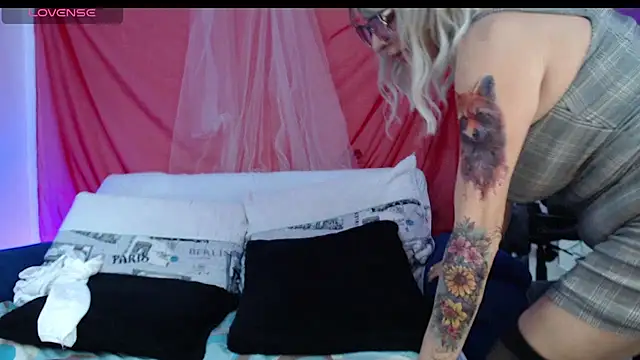 kimberlybirdx's cam snapshot