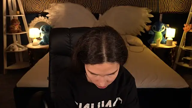 BabyFlowerr's cam snapshot